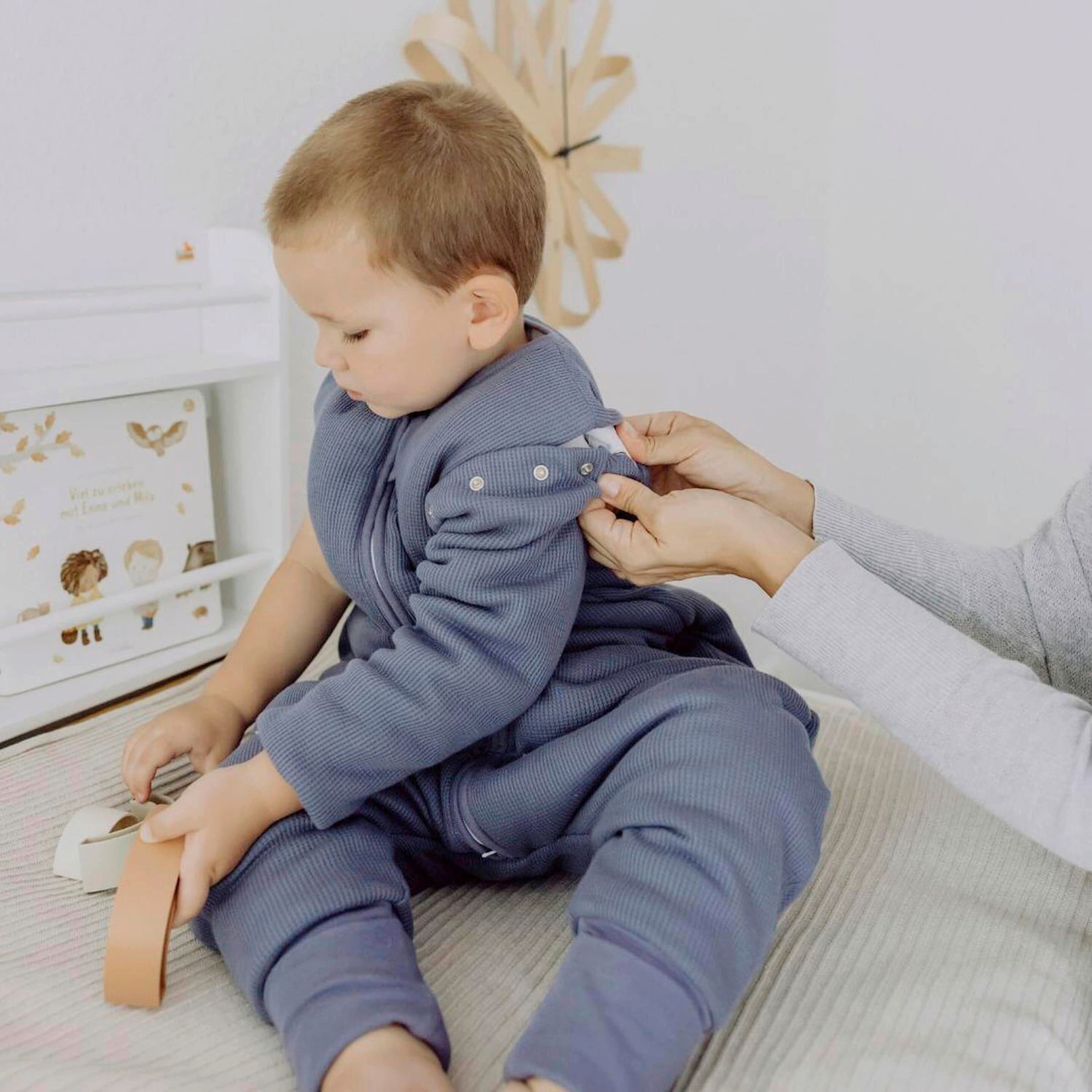 Emma & Noah Winter-Sleepoverall Essential mit abnehmbaren Ärmeln und Umschlag-Füßchen 3.5 TOG
