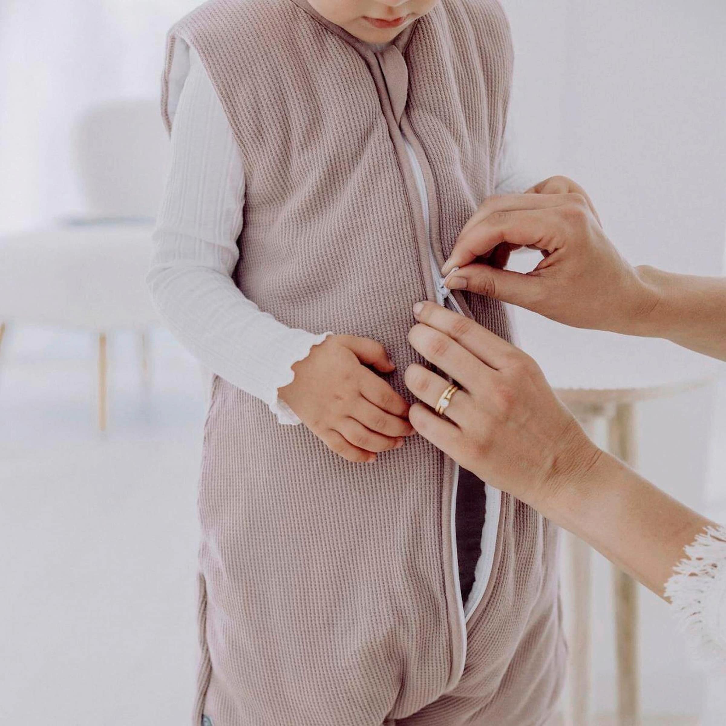Emma & Noah Winter-Sleepoverall Essential mit abnehmbaren Ärmeln und Umschlag-Füßchen 3.5 TOG
